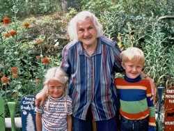 dorothy_with_anna_and_leif_in-1985